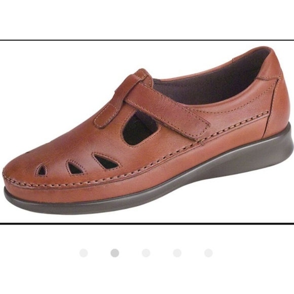 SAS Women's Roamer Slip On Loafer Chestnut Sz 9 Leather - Picture 1 of 16